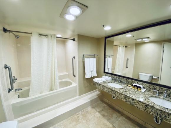 Doheny Two Queen Bathroom