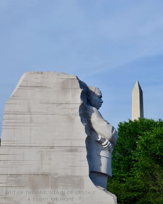 Martin Luther King Memorial in Washington, Washington Monument in background
