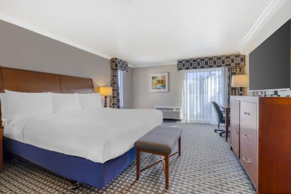 ADA Accessible King bedroom