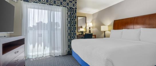 King Two-Room Suite Bedroom w/Balcony